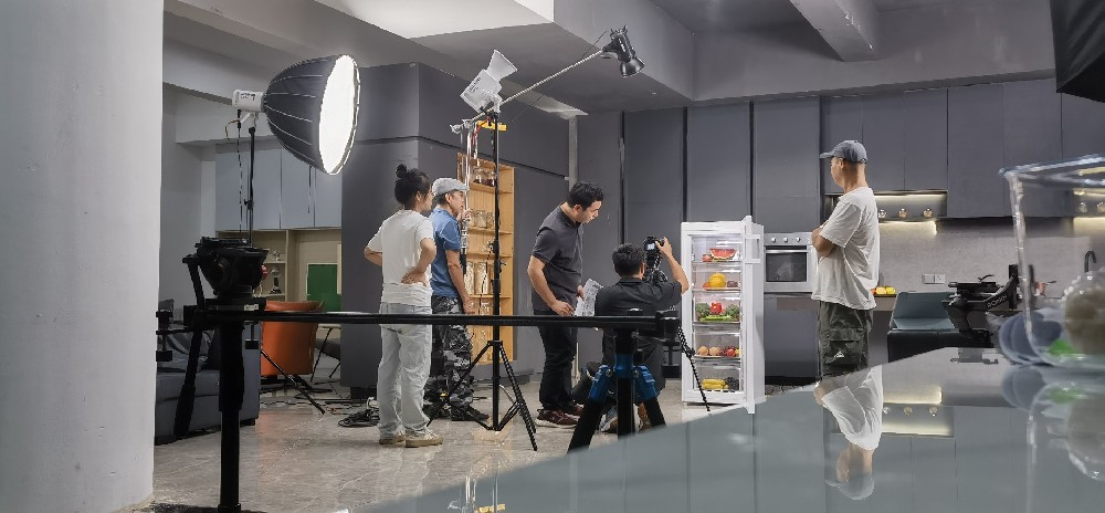 若企业对宣传片拍摄公司提供的初稿不满意，宣传片拍摄公司通常会采取怎样的解决方案？